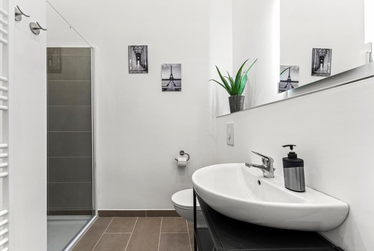 The Mierendorf Hinterhaus, 2 Bed Rooms Up To 4 People ベルリン エクステリア 写真